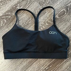 Black sports bra